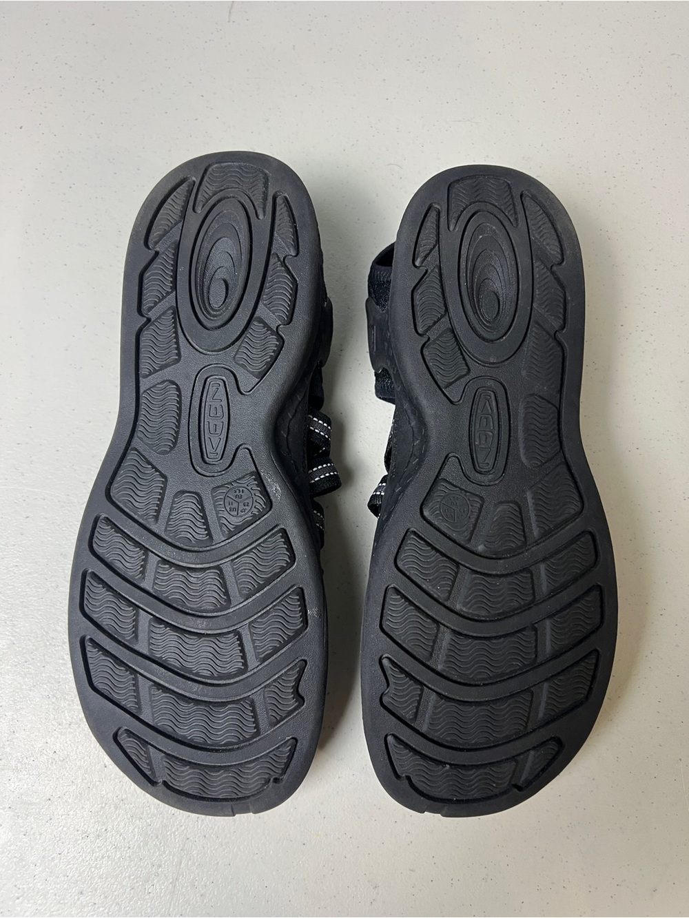 KEEN Waterproof Drift Creek H2 — Men's size 11 - Picture 11 of 11